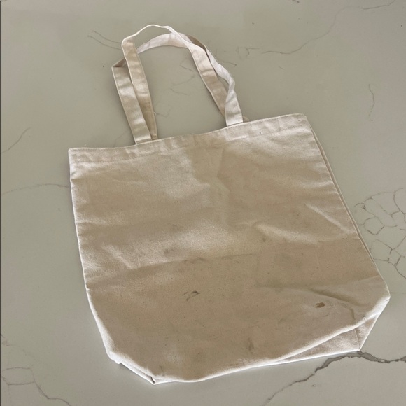 Vogue Multicolor Logo Cream Tote - Picture 3 of 3